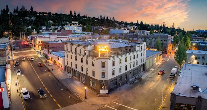 Lightwell Hotel in Hood River Oregon